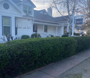 Sutter Creek Bed & Breakfast | The Inn at 161