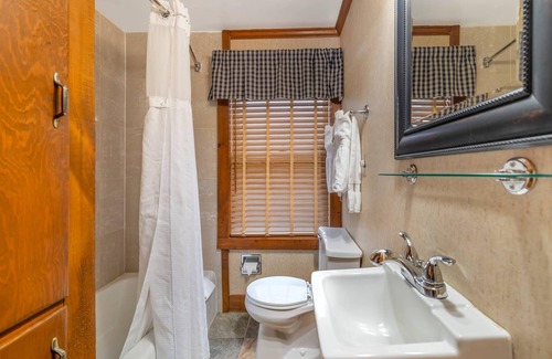Ogdensburg Hotel | The Inn at Gran View Ogdensburg, an Ascend Collection Hotel