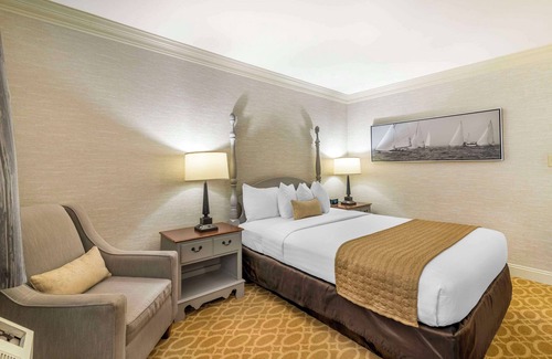 Ogdensburg Hotel | The Inn at Gran View Ogdensburg, an Ascend Collection Hotel