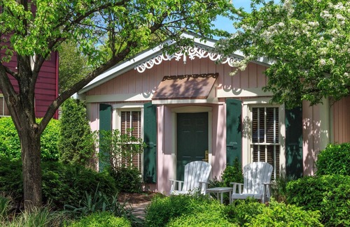 Leacock-Leola-Bareville Hotel | The Inn At Leola Village, a Historic Hotel of America