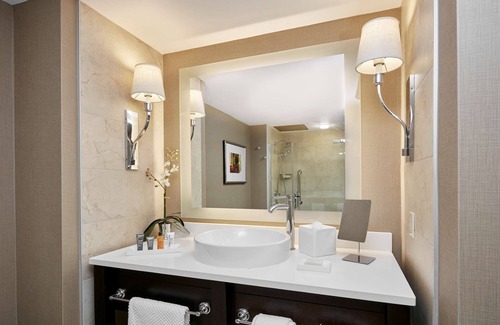 University City Hotel | The Inn at Penn, A Hilton Hotel