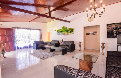 Nuwara Eliya Bed & Breakfast | The Iris Villa