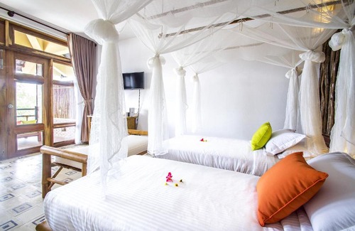 My Tho Cabin | The Island Lodge