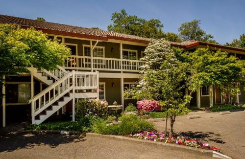 Glen Ellen Hotel | The Jack London Lodge