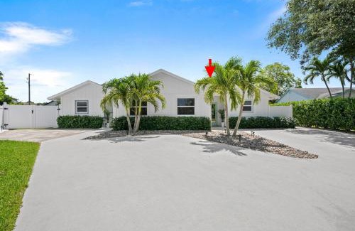 North Palm Beach Heights House | The Jupiter Escape