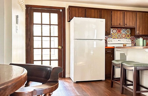 Laporte Cottage | The Katonah House at Lake Mokoma - Pet Friendly with Lake, Beach, & Boat Access.