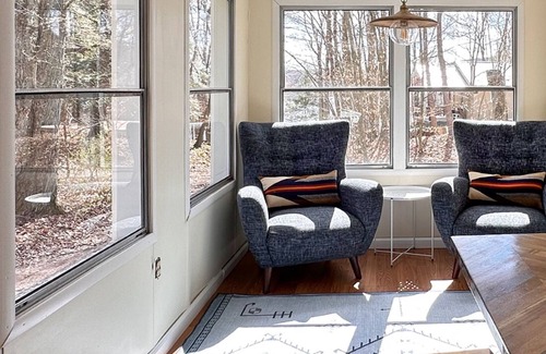 Laporte Cottage | The Katonah House at Lake Mokoma - Pet Friendly with Lake, Beach, & Boat Access.