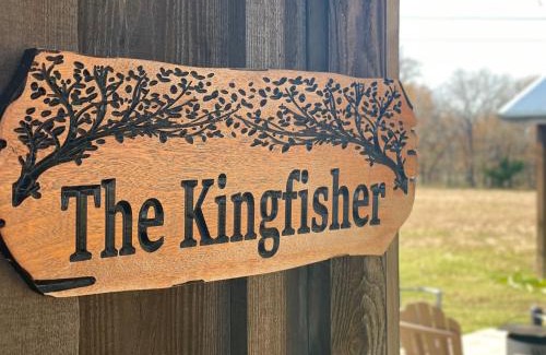 Elm Mott Ski Chalet | The Kingfisher Cabin 15MIN to Magnolia Baylor