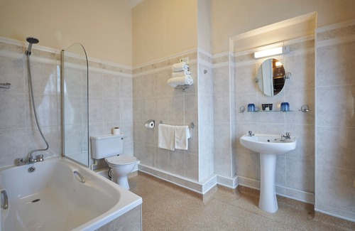 Hull Old Town Hotel | The Kingston Theatre Hotel