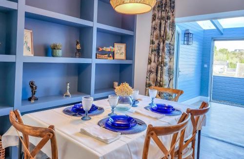 Kinsale House | The Kinsale 4 Center