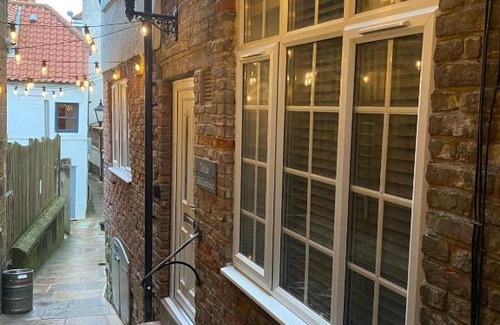 Whitby Apartment | The Lair