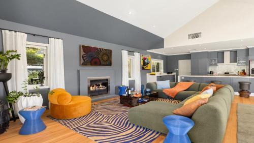 Pokolbin House | The Lake House - The Vintage