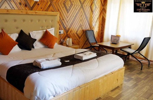 Sangla Hotel | The Lake View Resort