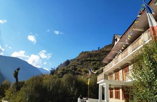 Sangla Hotel | The Lake View Resort