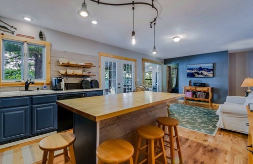 New Auburn Cabin | The Landing on Lower Long Lake