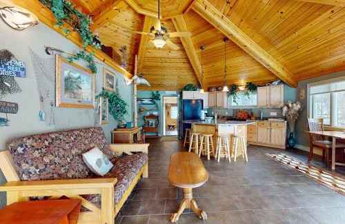 Charlevoix House | The Last Stop