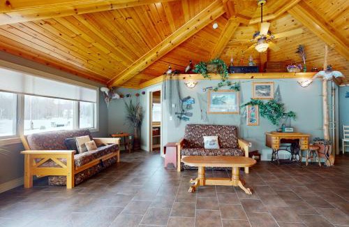 Charlevoix House | The Last Stop