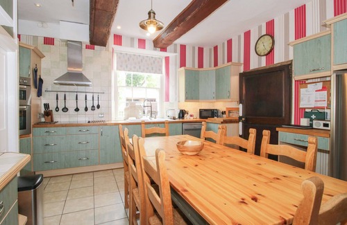 Bishops Castle Cottage | The Laurels