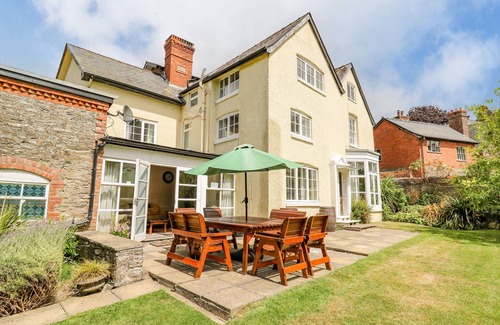 Bishops Castle Cottage | The Laurels