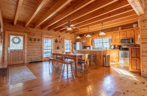 Table Rock House | The Lazy K 3 Bedroom Cabin by RedAwning