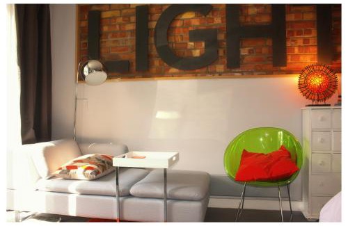 Hull Apartment | The Light Room at no.7