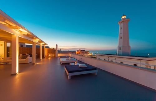 Torre Canne House | the lighthouse on the beach