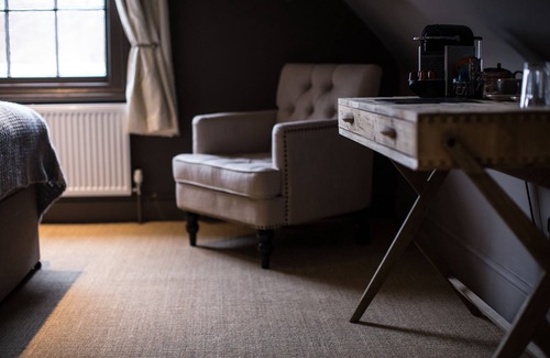 Wimborne Hotel | The Lion Hotel - Pub & Restaurant