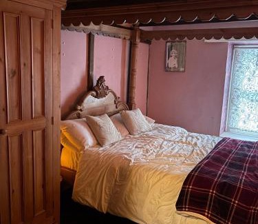 Machynlleth House | The Little Laura Ashley House
