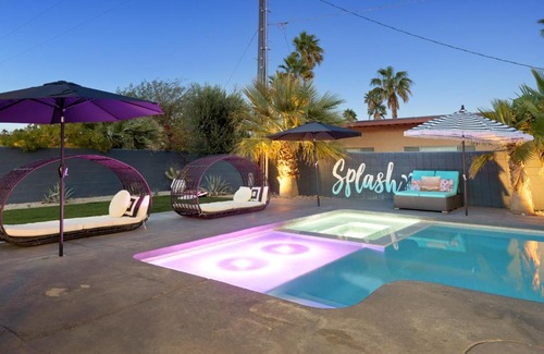 Palm Springs House | The Llama House by AvantStay Featured on HGTV Resort Style Pool Spa Permit4277