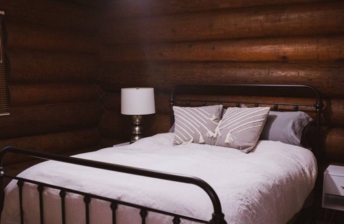 Ferndale House | The Lodge at Evergreen Gardens