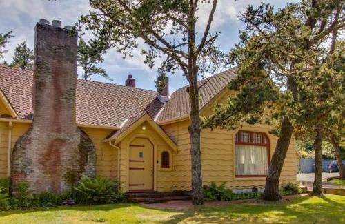 Gearhart House | The Lodge at Little Beach