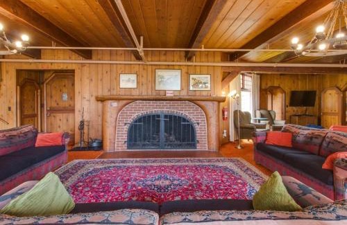 Gearhart House | The Lodge at Little Beach