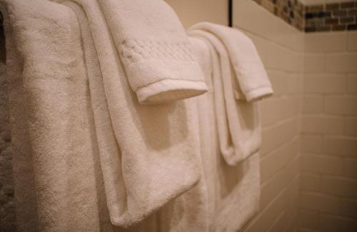 Mauston Hotel | The Lodge at Mauston