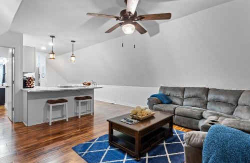 Elkhorn House | The Loft at Skyline
