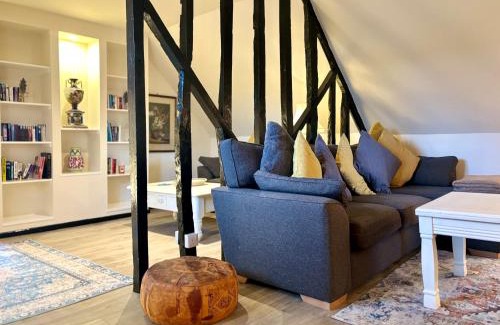 Swilland Apartment | The Loft at the Moon and Mushroom Inn - Suffolk Coast