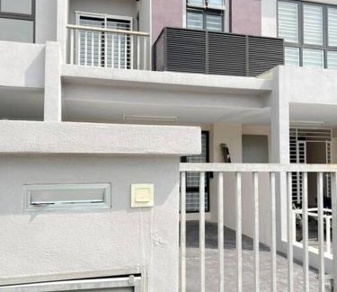 Kajang House | THE LOFTMaple Bandar Puteri Bangi