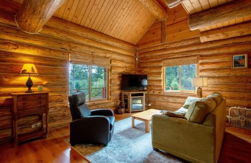 Stevenson House | The Log Cabin