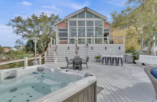 Charleston House | The Lookout- marsh views with pool/spa, 10 min to downtown Charleston and Folly!