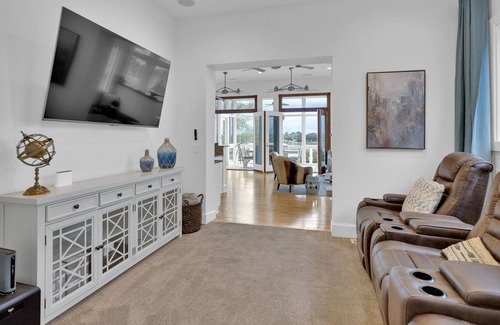 Charleston House | The Lookout- marsh views with pool/spa, 10 min to downtown Charleston and Folly!