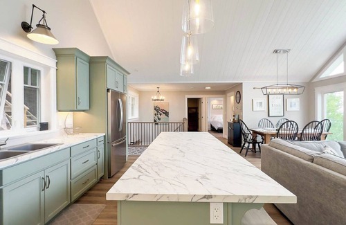 Ashfield-Colborne-Wawanosh Cottage | the Lookout NEW Modern Cottage - Private Lake Access