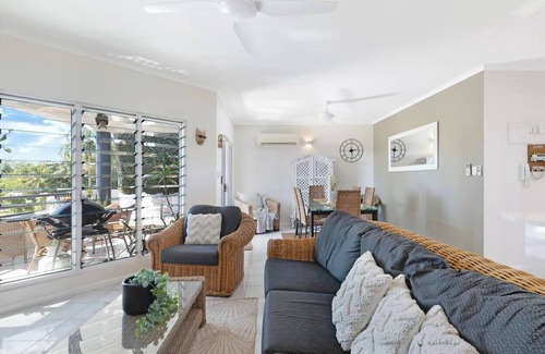 Rapid Creek Apartment | The Lookout Sanctuary in Nightcliff with Balcony