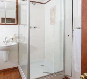 Mooirivier Villa | The Loop Farmhouse Mooi River