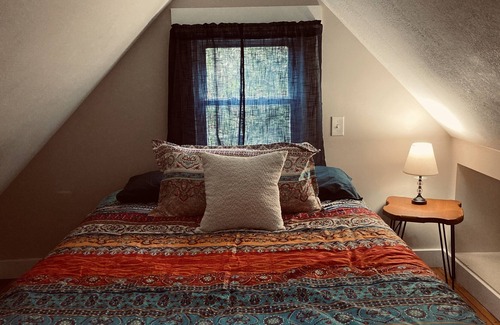 McArthur Cabin | The Love Shack - Hocking Hills