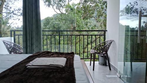 Anaviratty House | The Lovely Home Stay
