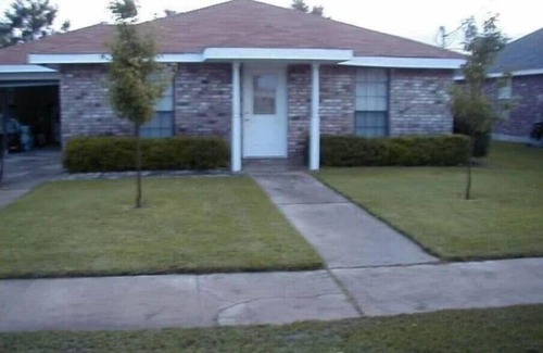 Luling House | The Luling Bungalow