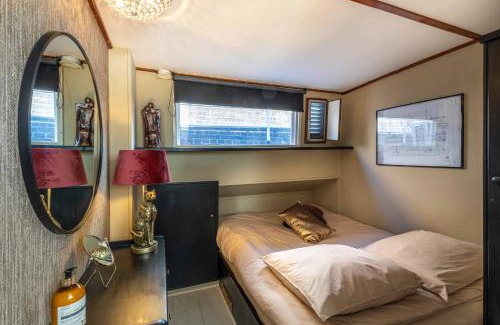 Zwolle City Centre Boat Rental | The luxury Boat