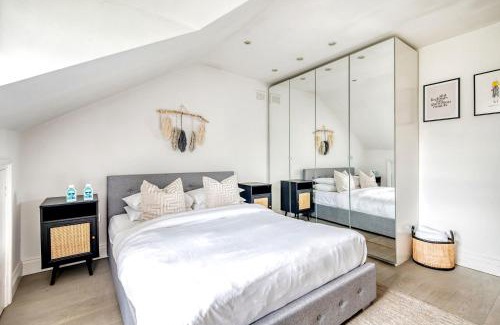 Little Venice Apartment | The Luxury 'Treehouse' - One bed Little Venice