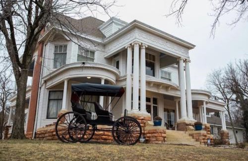 Guthrie House | The Lynnie Ann at The Judges Chamber