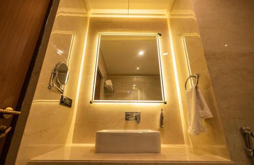 Varanasi Hotel | The Mandirian