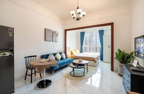 Hang Xanh Apartment | The Manor 2 Apartment - Rooftop Pool